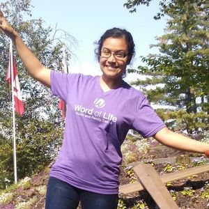 Meet your Posher, Elizabeth